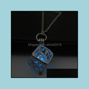 Pendant Necklaces Necklace Green Copper Can Open The Square Hollow Tree Of Life Luminous Pearl Jewelry Light Drop Delivery Pendants Dhwbx