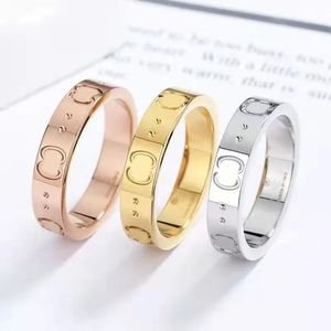 Mode Love Rings Designer Ring for Womens Men Luxurys smycken Förlovningsringar Shining Fade aldrig allergisk storlek 5-11 med låda