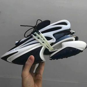 Designer brand men's and women's casual shoes Spaceship technology shock absorption couple sports shoes