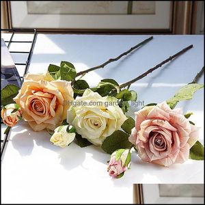 Dekorativa blommor kransar realistiska krullade rosgåvor dagliga hem juldekorationer el artificiell blommebukett bröllopsplats dhwqi