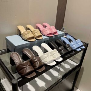 2023 Top Qualität Luxus Designer Klassiker Frauen Slipper Mode Sandalen Slides Sommer Sexy Echt Leder Damen Strand Plattform High Heel