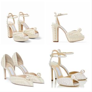 أحذية فاخرة العروس الصندل العلامات التجارية Sacora Sandals أحذية لحفل زفاف عالي الكعب الأبيض لؤلؤة بيضاء الجلود حزام زقزقة أخمص القدمين أنيقة مضخات EU35-43