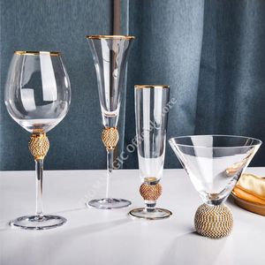 Vingglasögon 4 2st Creative Gold Rimmed Cup Red Cocktail Champagne Whisky Drink Bar Party Goblet Wedding Supplies Gift 230113