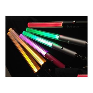 Andere Event Party Supplies Großhandel LED-Taschenlampe Stick Schlüsselanhänger Mini-Taschenlampe Aluminium Schlüsselanhänger Ring Langlebiger Glühstift Zauberstab Dhhse