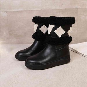 Luxuriöse Designer-Schneeglöckchen-Flachstiefeletten mit Wollfutter und Gummilaufsohle, lässiges Wildleder, Street-Style, schlichtes Leder, Martin-Winter-Booties-Sneaker mit Originalverpackung