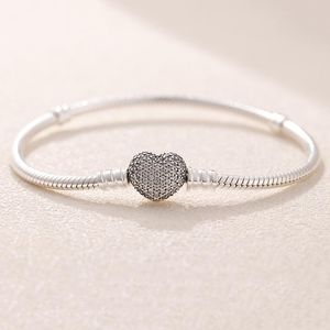 Charm Braceletsjewelry f￶r Pandora Moments Sparkling Heart Clasp Snake Chain Charms