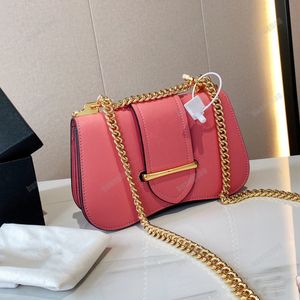 4 colori Catene Crossbody Fashion Top Designer Borse a tracolla Borsa a tracolla di alta qualità a tracolla all'ingrosso Borsa a tracolla in pelle PU per feste di lusso Portafogli per lo shopping