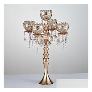 Decorazione per feste New Style Tall 5Arms Candelabri in metallo dorato con pendenti Tavolo da matrimonio romantico Portacandele Home Sn2725 Drop Del Dhtrh