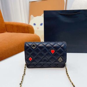 Zaino in pelle da donna firmato Lingge borsa multifunzione con ricamo con comoda catena alla moda e alto valore nominale