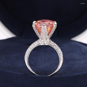 クラスターリングソリティア 8ct ラボダイヤモンドリングリアル 925 スターリングシルバーパーティー結婚指輪女性男性婚約ジュエリーギフト