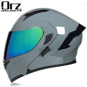 Motorcykelhjälmar 2023 Senaste hjälmsäkerhetsmodulär Flip Voyage Racing Dual Lens Interior Visor Dot Godkänd