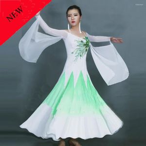 Scenkläder Present Modern Dance Dresses For Ladies Purple Pink Green Professional Suit Hållbara kvinnor Feminin Chacha Ballroom -plagg B120