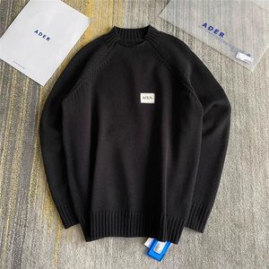 Erkek Sweaters 2023FW ADER HATA Erkek Kadınlar 1: 1 Kalite Yıkım Kırmızı Siyah Yaka Crewneck Yama Adererror Ön Sweatshirt