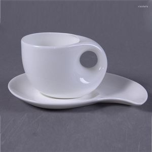 Tazze Set di tazze da caffè in porcellana europea Bone China tè pomeridiano inglese e piattino in ceramica nera