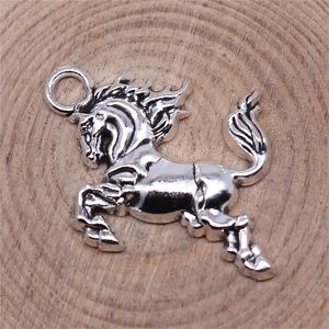 50pcs Lot Horse Animal Alloy Charms Pendants Bijoux Making DIY Retro Retro Ancient Silver Pendent pour Bracelet Collier Keychain 25 * 25 mm 2782 E3