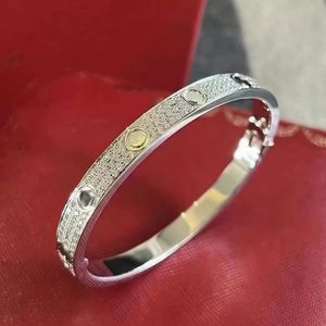 pulseras de oro pulsera de mujer diseñador de oro diamante de lujo Materiales avanzados ancho de joyería 7 mm tecnología de incrustaciones ocultas pulsera de desvanecimiento pulseras plateadas para mujer
