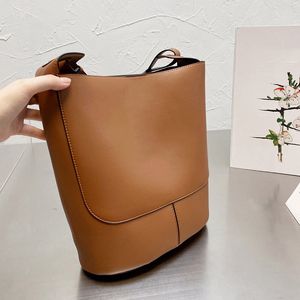 Totes Дизайнерские сумочки вышивая женщины T Tote Bag Supper Sucke Bage Bages Плековое перекрестное кошелек подличное кожа.