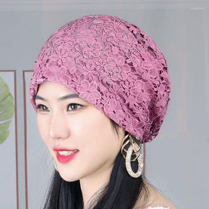 Etniska kläder mode kvinnor broderi spets turban hatt muslim headwrap cap rhinestones motorhuven hijab femme musulman redo att bära inre