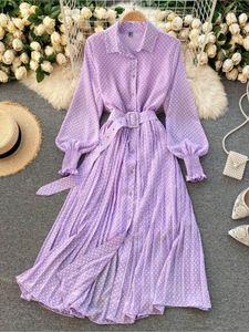 Abiti casual Primavera Elegante abito a pieghe a pois da donna viola 2023 Abbigliamento coreano Camicia a maniche lunghe in chiffon vintage Abito femminile