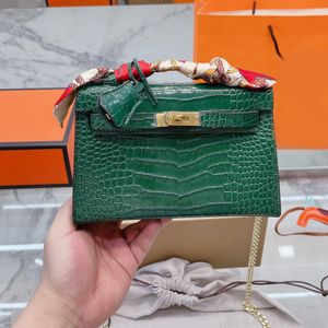Lady Bag Chains Bags 2024 Luxury Tops Designer Brands Moda Bolsa de ombro feminino Correntes de telefone Bolsa de embreagem Carteira cruzada Totas de obra de arte Carta
