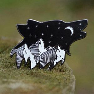 Brooches Pins Creativity Black Mountain Wolf Star Moon Range Hard Enamel Badge Brooch Backpack Lapel Pin Party Jewelry Gift