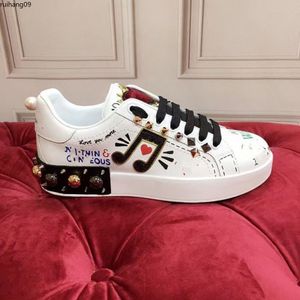 Ltaly classic fashion casual shoes patchwork trendy men women sneakers ladies punk rivet low-top leather skateboard sports shoe Footwear rh009288