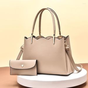 Evening Bags Selling High-quality Handbag Women 2023 Summer Simple Solid Color Large-capacity One-shoulder Messenger Bridal Bag