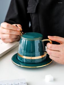 ソーサーセラミックデザインノルディックオフィスドリンク付きカップソーサーラグジュアリーコーヒーカップ