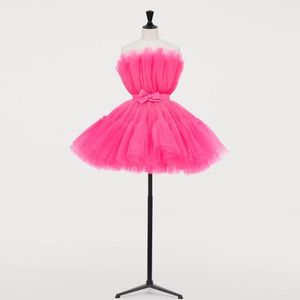 Sıradan Elbiseler Pembe Tül Kokteyl Prom Elbise Kısa Kısa Kısa Bir Çizgi Sevimli Homecoming Resmi Parti Elbise Sash Robe De Soireecasual