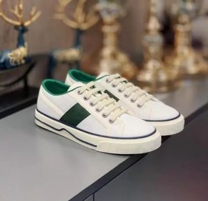 Dress Shoes Designers Canvas Casual shoes Womens Italy Green Red Stripe Rubber Sole Stretch Cotton Low Top sport running