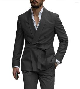 Men's Suits 2023 Style Men's Western Tailored Suit Lapel Belt Tuxedo Gentleman Texture Solid Color Unique Design Casual Meeting 2-Piece