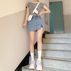 Kjolar vår sexiga kvinnor denim mini split kjol mode sommar hög midja koreanska paket höft jeans lösa harjuku damkläder