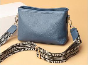 2023 Women Chain Crossbody Bags Designers heart Wave Pattern Shoulder Bags Messenger Bags Pruse Chain Tote
