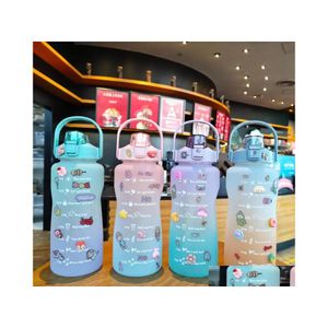 Vattenflaskor Stock 64oz gallon Motiverande flaska med St Leakproof Tritan BPA Fitness Gym Outdoor Large Jug 2 liter Waters Drop D DHRCN