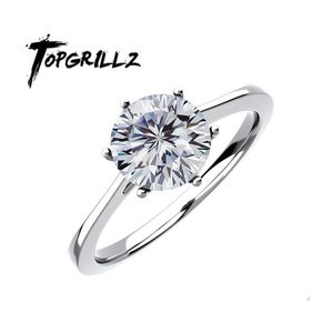 Klusterringar topgrillz 1ct runda klipp d färg vvs1 moissanite vigselring fast riktig 18k vitt guld engagemang för kvinnor släpp Deliv DHCVW