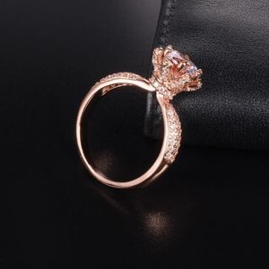 Ringos de cluster Design de flores 925 prata esterlina para mulheres Luxo 2CT Diamond Wedding noivado Ring Ring 18K JewelryCluster de ouro rosa