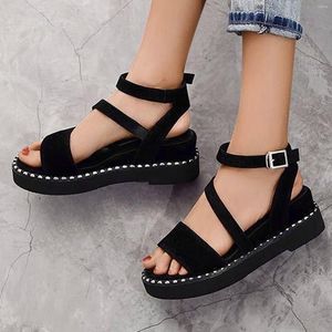 Sandálias rebanho de fivela preta de mancha de moda plana para mulheres plataforma de verão sapatos sandalias femininos Sapato feminino de praia