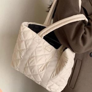 Abendtaschen Winter 2023 Stepp-Einkaufstasche Handtasche Designer Damen Schulter Luxus Shopping Mode Große TascheAbend