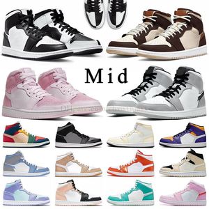 Jumpman 1 mids أحذية كرة السلة أصيلة 1s منتصف متعدد الألوان دخان رمادي مقسم باللونين الأحمر والأسود الأبيض الماس الوردي الرقمي كريم الشوكولاته الداكنة موكا j1 أحذية رياضية