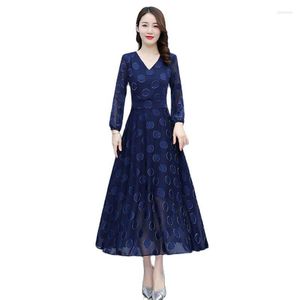 Casual Dresses Fashion Chiffon Long-sleeved Jacquard Polka Dot Womens Dress 2023 Vneck Loose Slim Temperament Long Skirt Tide