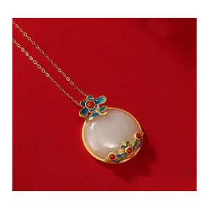 Hänge halsband vintage naturliga Hetian Jade Stone Round Necklace Charm Emamel Flower Estetiska smycken för Women Party Jubileum DHPBQ