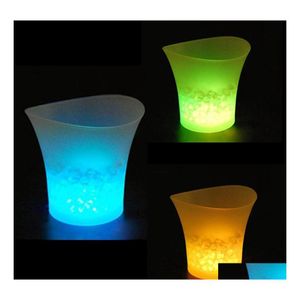 Secchielli per il ghiaccio e refrigeratori 5L Secchiello in plastica impermeabile LED Cambia colore Bar Discoteche Birra leggera Festa notturna Consegna a domicilio Ga Dhtqx