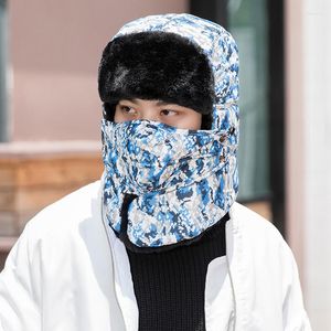 Berets zimowy kapelusz bombowy mężczyzna ciepły zagęszczony wiatr i zimna czapka rowerowa dorośli mężczyźni jazda ochrona ucha Koreańskie czapki na zewnątrz H7288