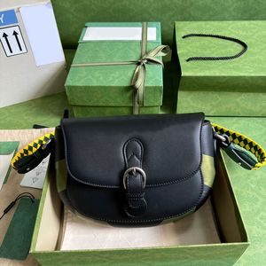 7a Cross Body Bag Designer Sadbags Женщины отпечатки буквы на плечах плетенные плечи ремешка для заклепки заклинание буквы переворачивания.