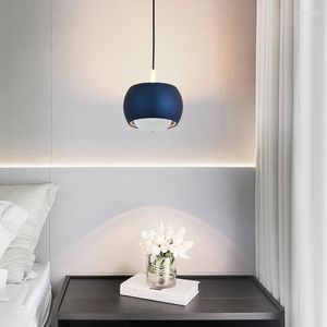 Lâmpadas pendentes Nórdicas Minimalista de arte moderna Design de cabeceira LED Small Chandelier Living Room Quarto Estudo Atmosfera decorativa