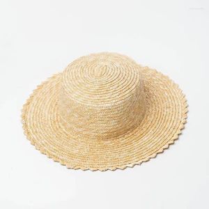 Szerokie czapki po brzegi 2023 Summer Women Boater Beach Hat Side Femal Panama Lady Classic Flat Sun Sun Fedora