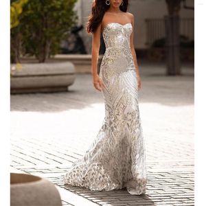 Casual Dresses 2023 Sparkles Vestidos full längd Prom Sexig smal ärmlös stropplös paljett bröllopsfest Robe de Soire Mariage