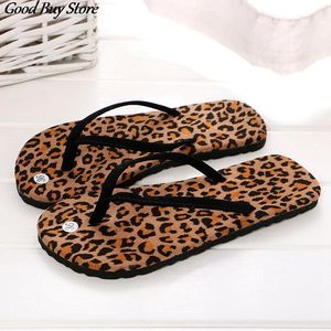 Tofflor sommarstrand flip flops kvinnor mode platt skor casual leopard glider tofflor utomhus inomhus semester flickor skor