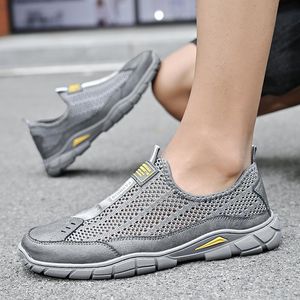 Sandaler Summer Breattable Men vandringsskor mesh utomhus sneakers klättrar sport snabbtorka vatten rinnande strand sandalsandaler