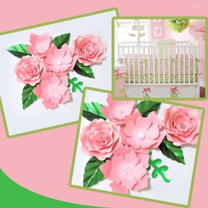 Dekorativa blommor Handgjorda rosa rose DIY -papper Gröna blad Set för festbröllop Bakgrunder Dekorationer Nursery Wall Deco Video Tutorials